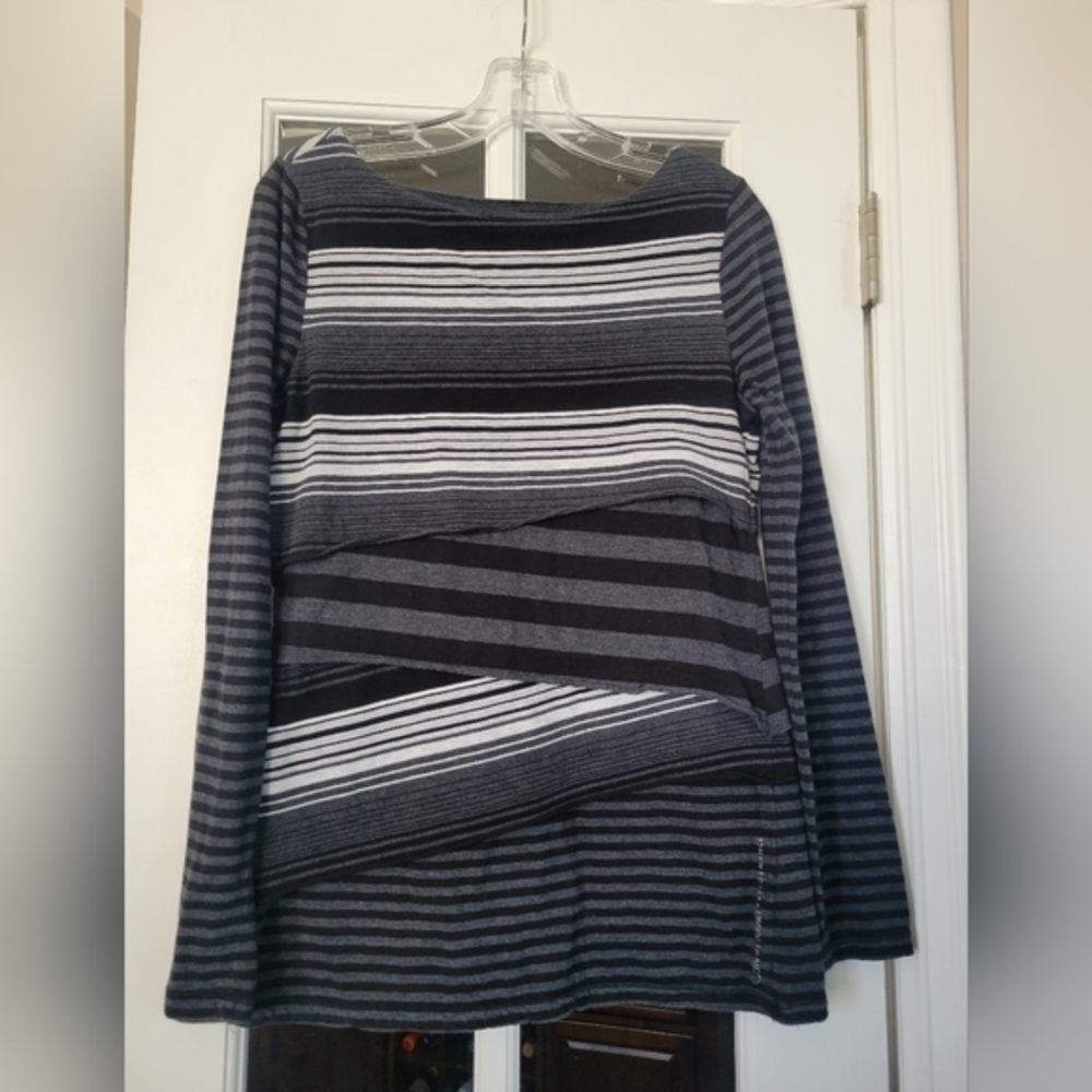 Calvin Klein performance quick dry women's long sleeve shirt size large
